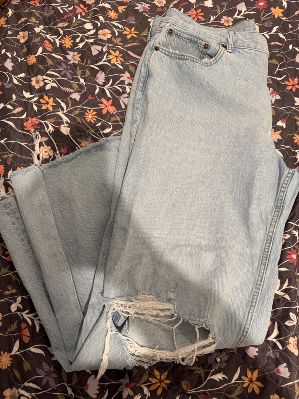 Abercrombie & Fitch Light Wash Wide Leg Jeans